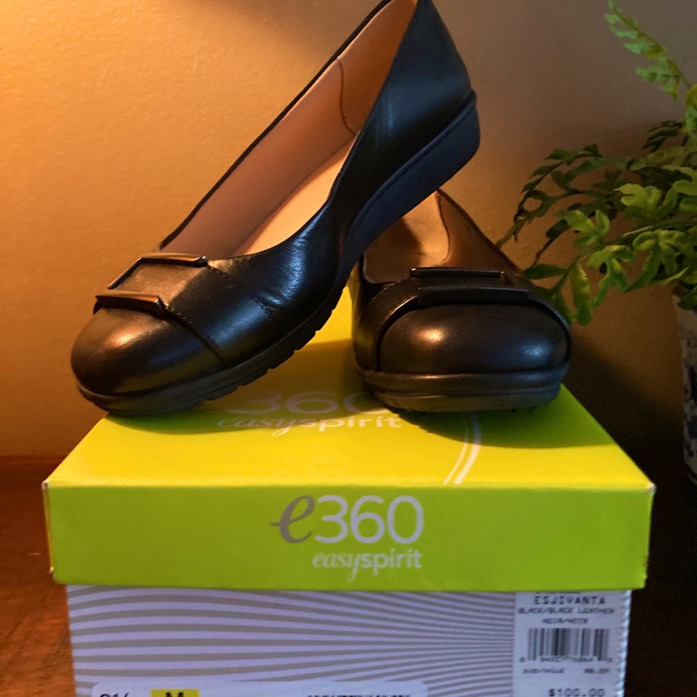 Beautiful leather flats for any occasion.